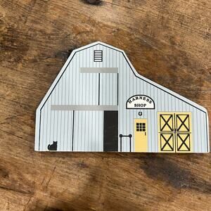 Cat's Meow1990 the Amish Harness Shop in Apple Creek, Ohio